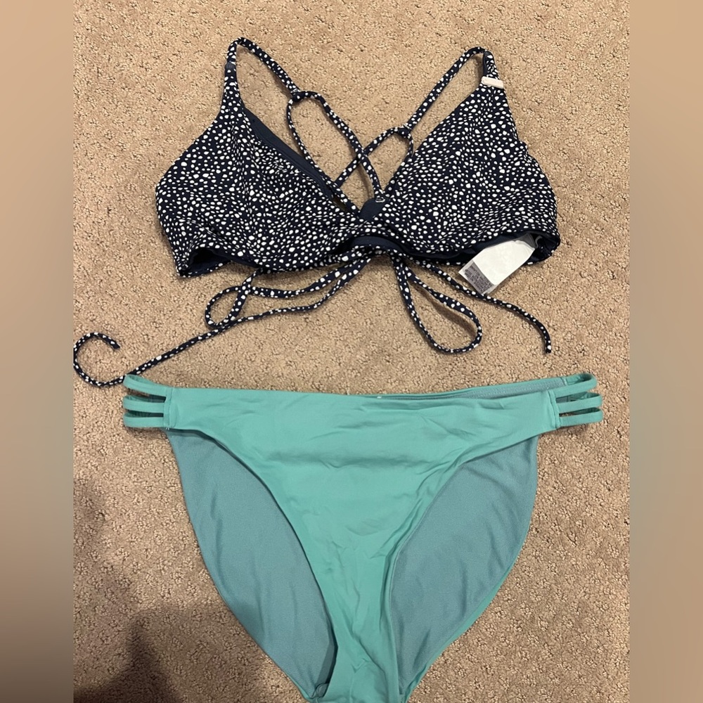 Roxy Bikini Set